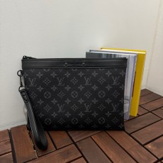 루*** 포쉐트 투고 클러치백
